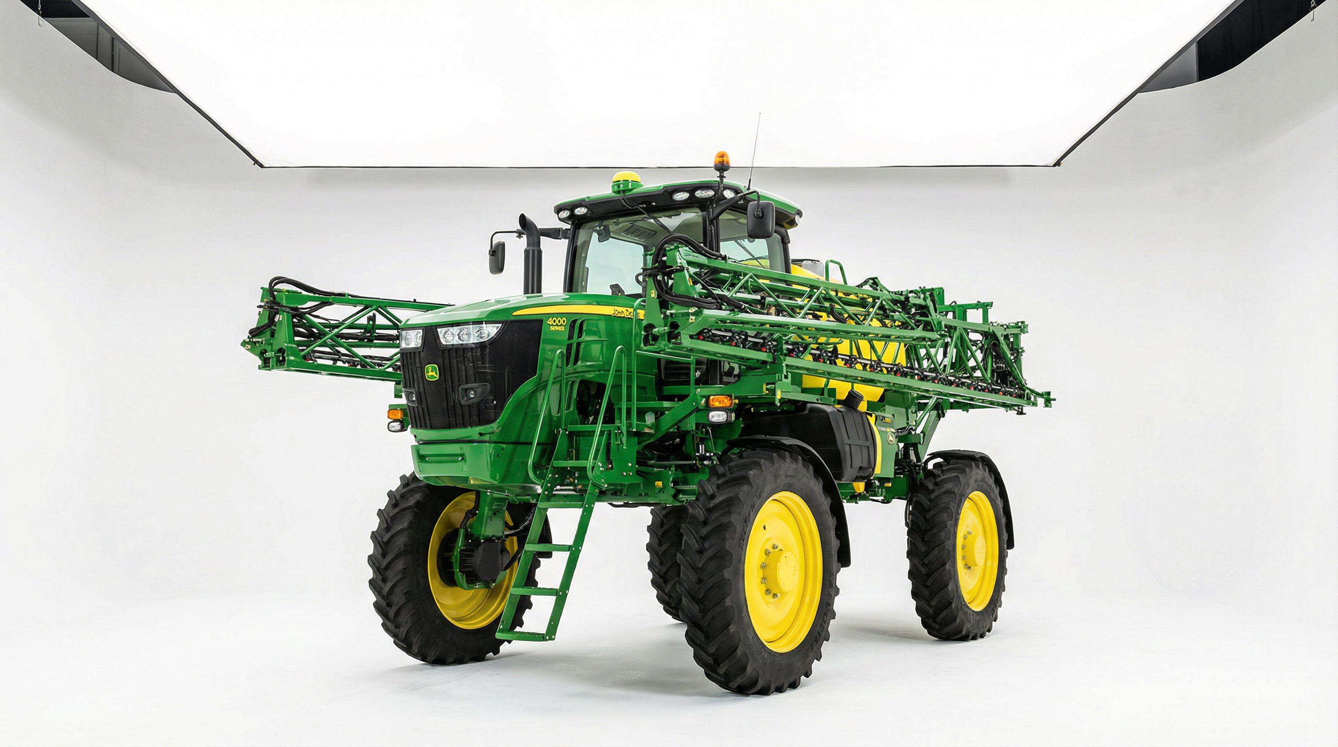 R Series Self-Propelled Sprayer